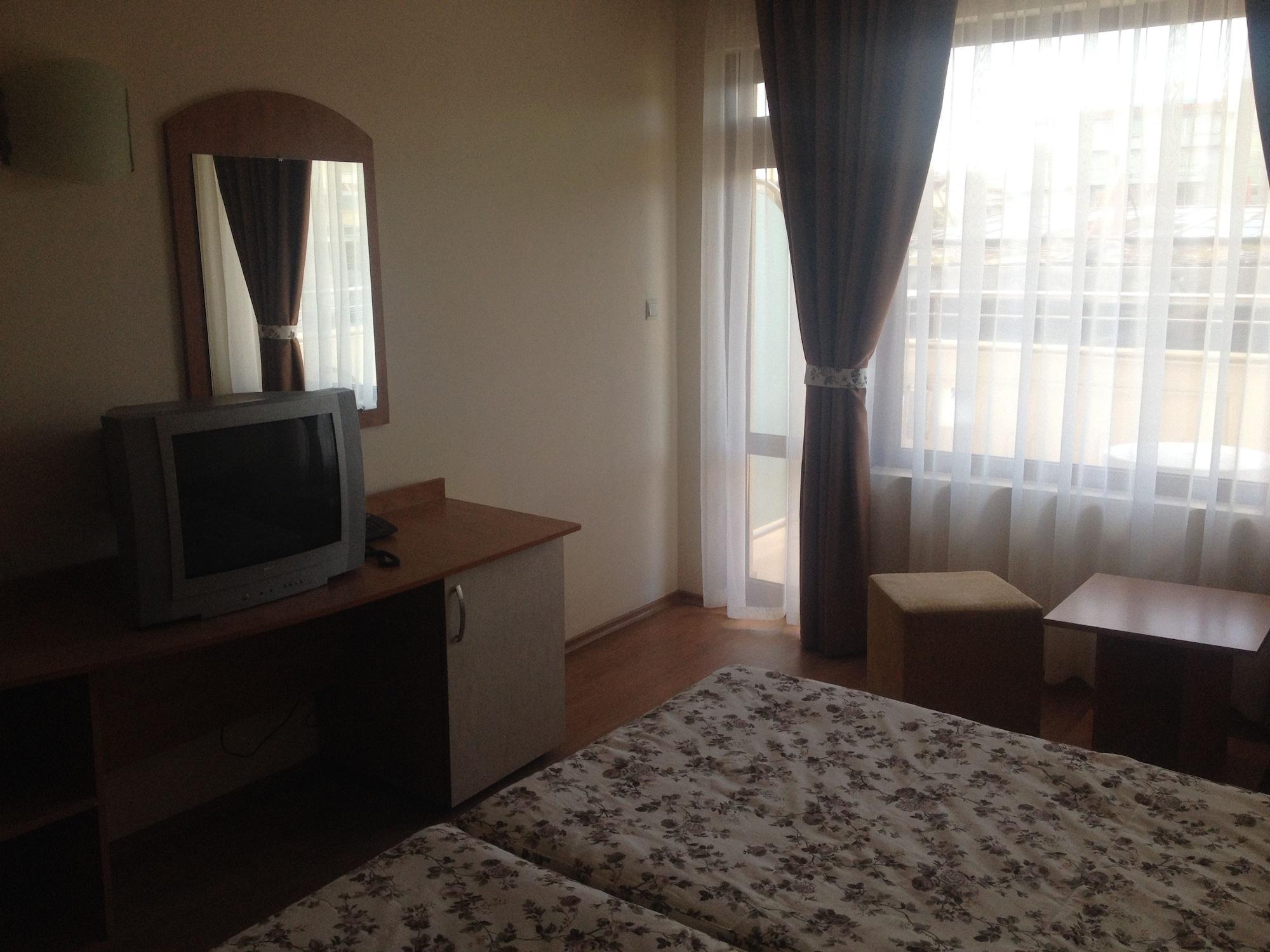 Hotel Atol Pantai Sunny Bagian luar foto