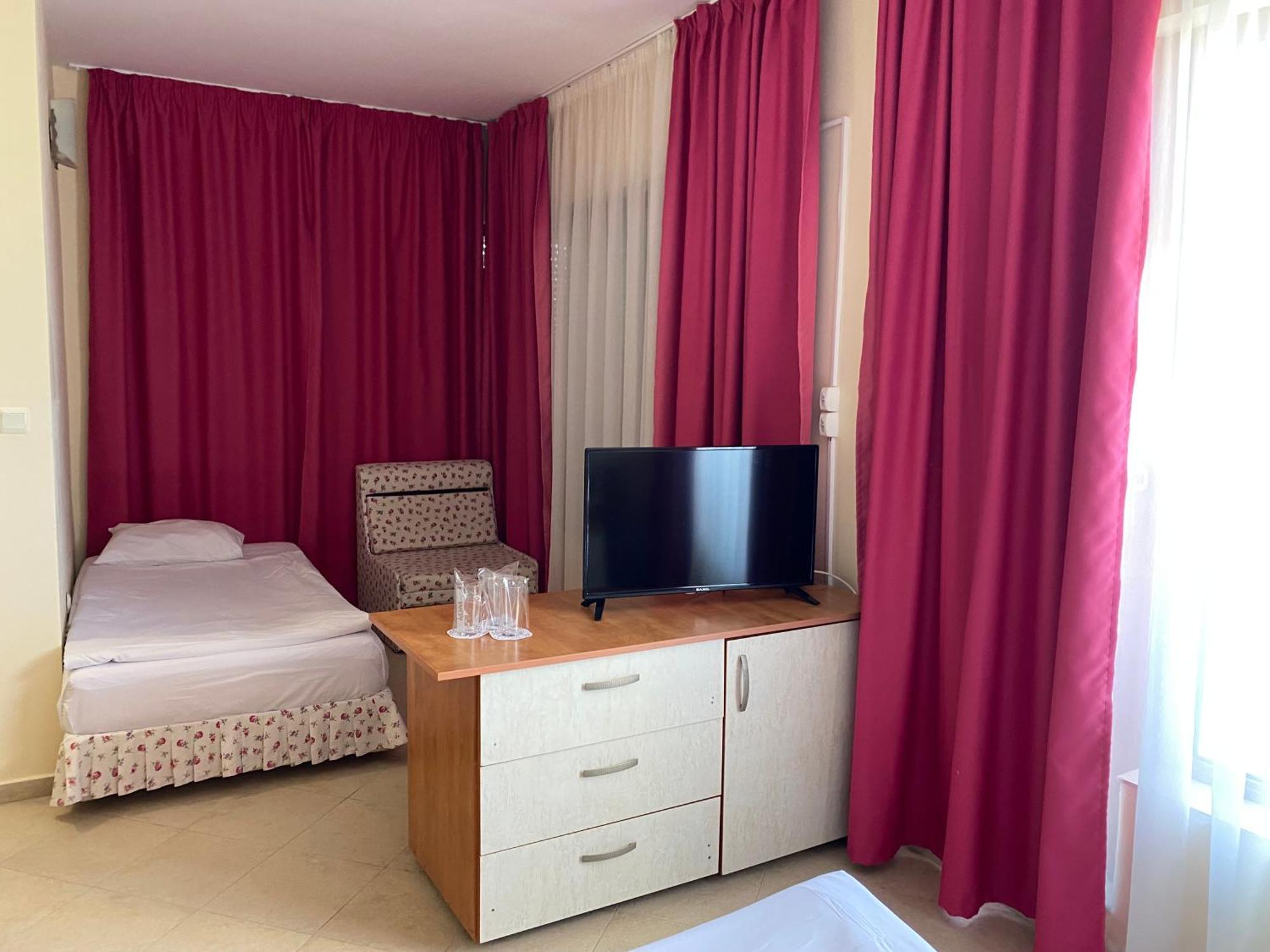 Hotel Atol Pantai Sunny Bagian luar foto