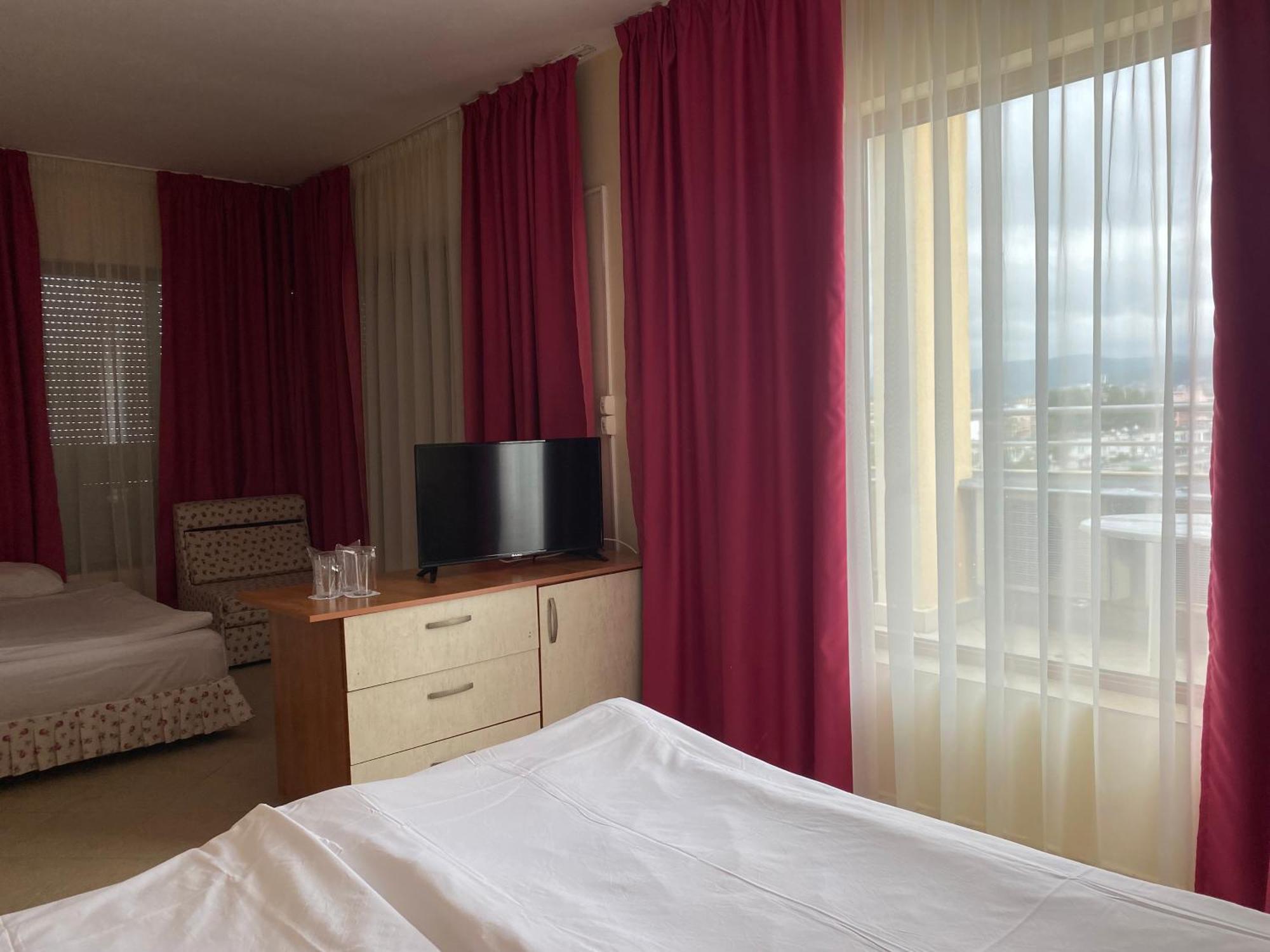 Hotel Atol Pantai Sunny Bagian luar foto