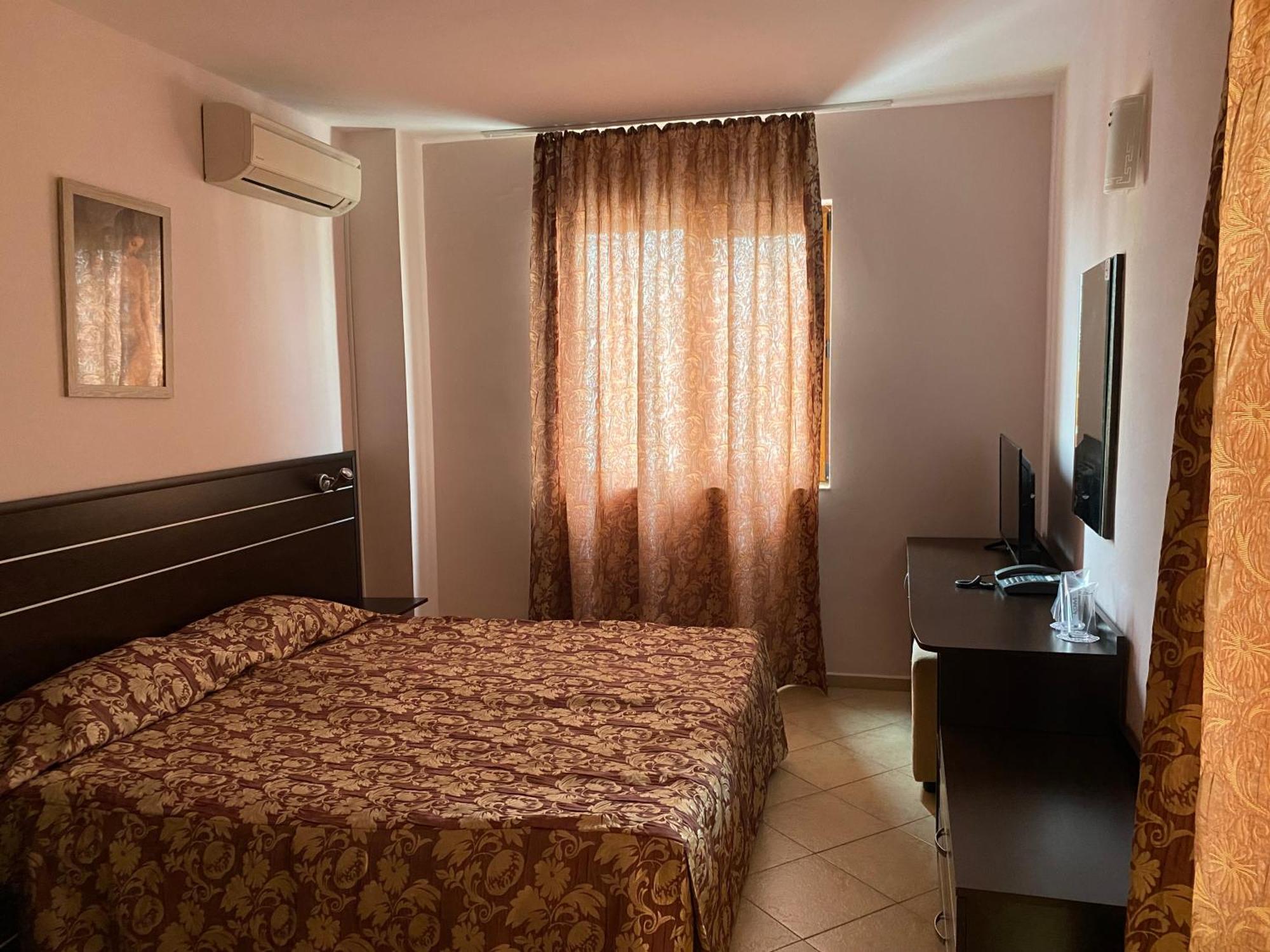 Hotel Atol Pantai Sunny Bagian luar foto