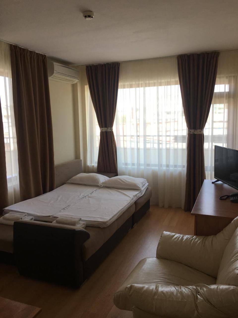 Hotel Atol Pantai Sunny Bagian luar foto